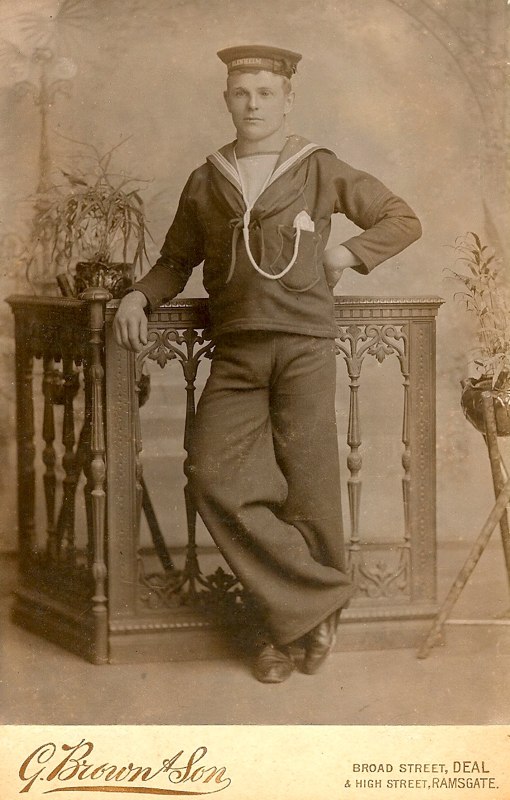 Unknown Sailor – Deal